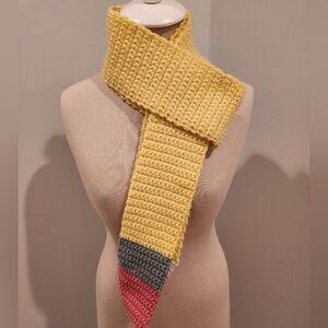 Crochet Skinny Pencil Scarf